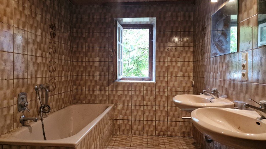 Haus 1 - Badezimmer Zweifamilienhaus Unlingen / Dietelhofen