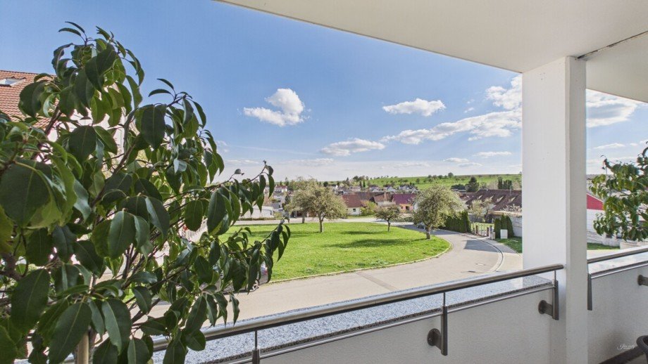 sch�ner Weitblick von der Terrasse Etagenwohnung Emmingen-Liptingen