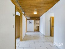 OG - Eingangsbereich Im Zentrum von Ummendorf - vielseitig nutzbares B�ro mit 2 Pkw-Stellpl�tze & eigenem Eingang