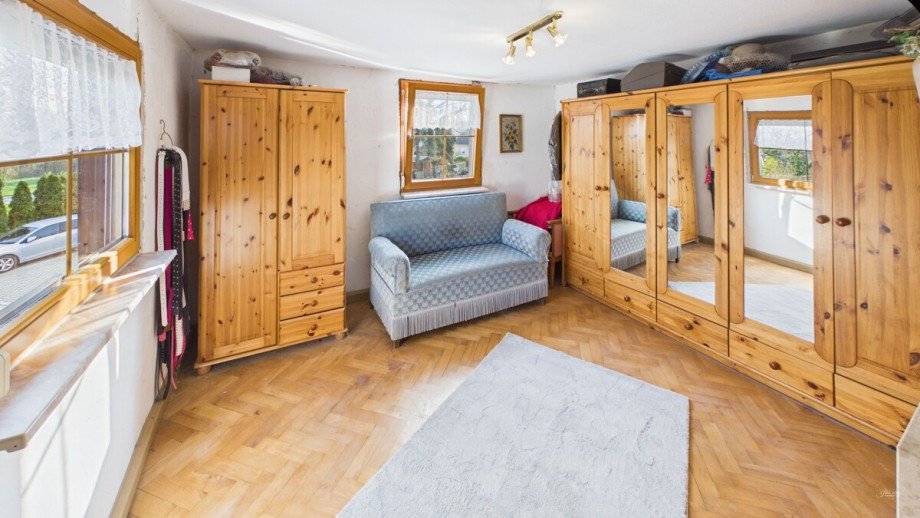 OG - Ankleide Einfamilienhaus Berg