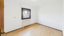 EG - Zimmer 1 Gro�z�giges Haus mit Garten - OHNE Maklergeb�hr