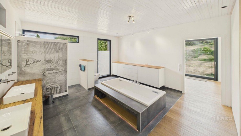 GG - Wellnessbad Einfamilienhaus Biberach an der Ri�