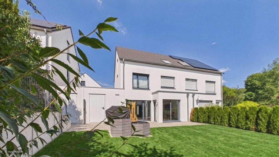 Gartenansicht Doppelhaush�lfte Biberach an der Ri�
