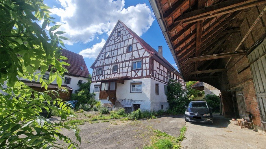 Haus 2 - Strassenansicht Zweifamilienhaus Unlingen / Dietelhofen